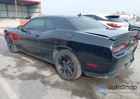 2018 Dodge Challenger Sxt Plus z USA, uszkodzony, nr VIN 2C3CDZAG3JH333537